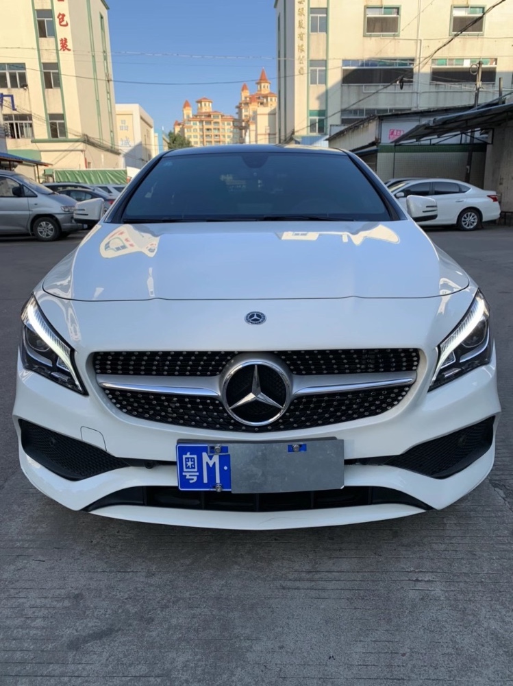 中山18年奔驰CLA1
