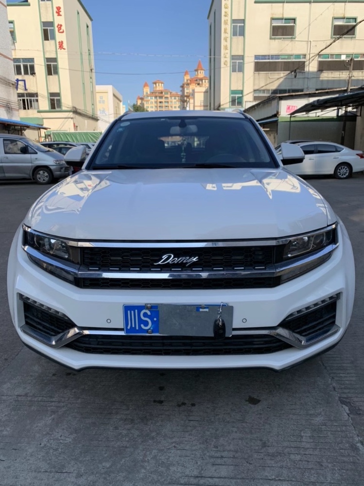 中山19年众泰大迈X71