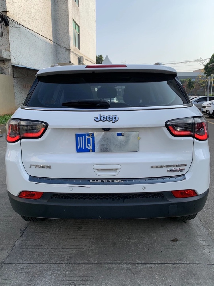 中山17年Jeep指南者4