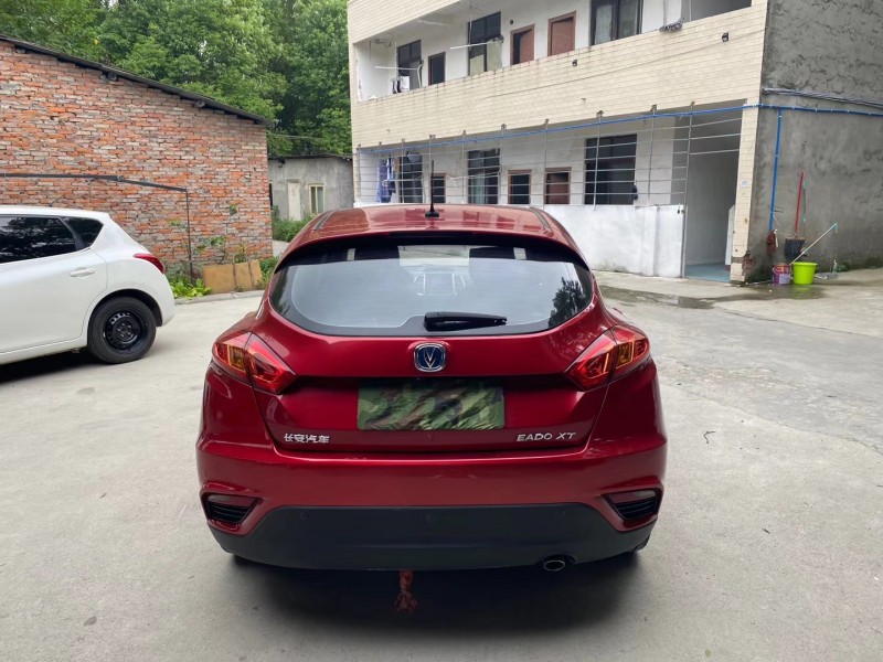 成都15年长安汽车逸动8