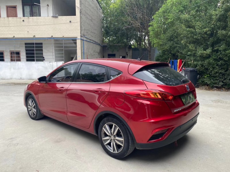 成都15年长安汽车逸动7