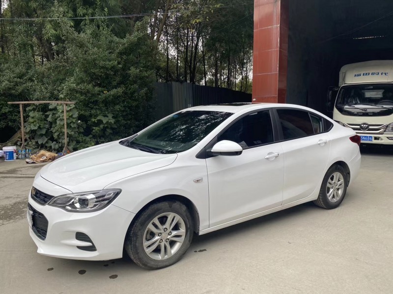 成都18年雪佛兰科沃兹2