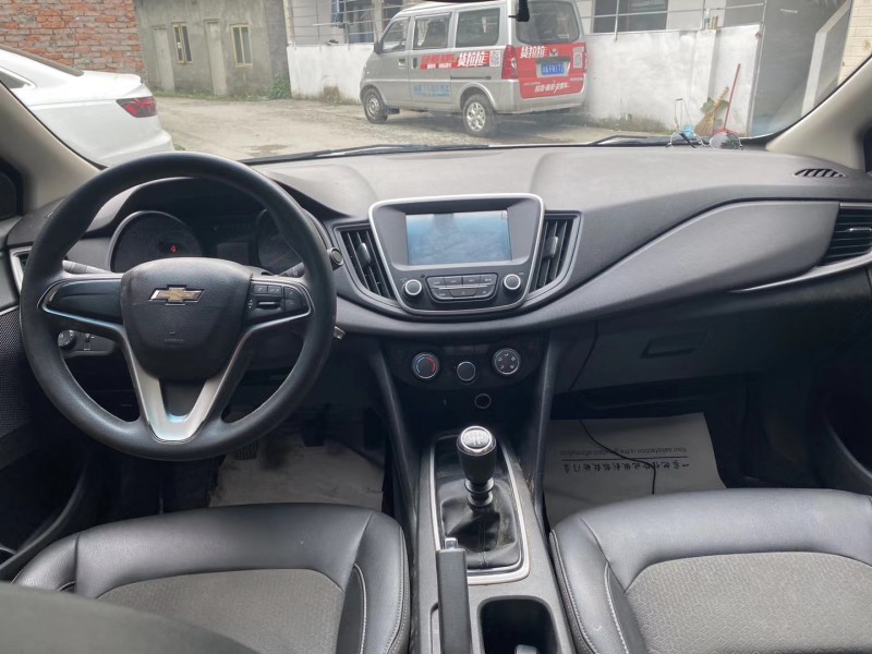 成都18年雪佛兰科沃兹7