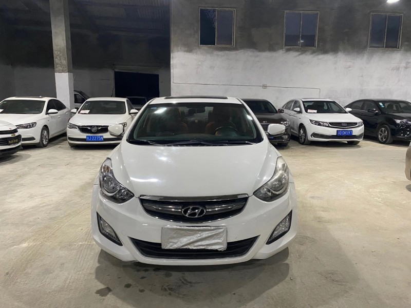 成都15年现代朗动1