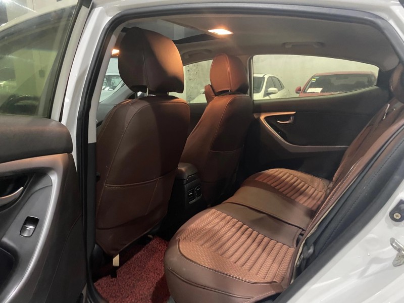 成都15年现代朗动6