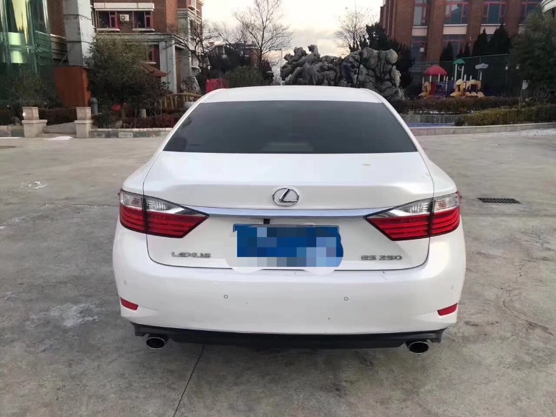 枣庄14年雷克萨斯ES5