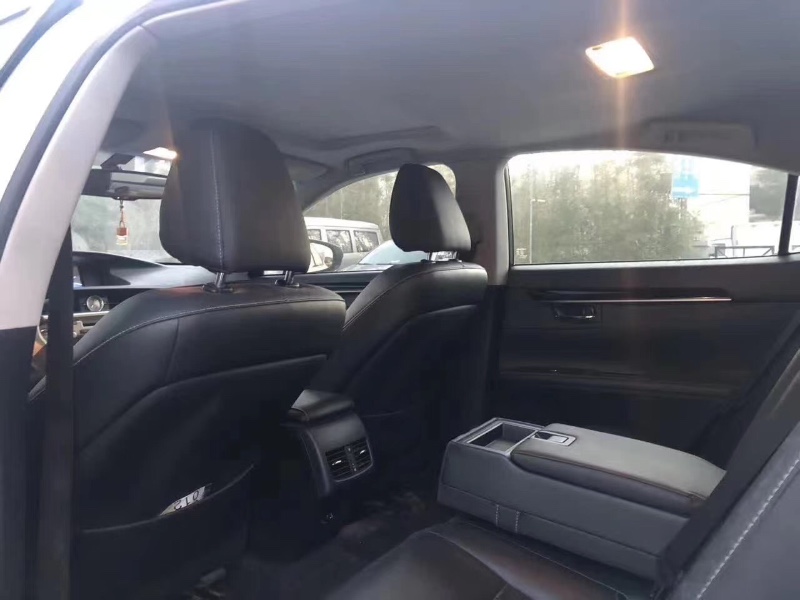 枣庄14年雷克萨斯ES1