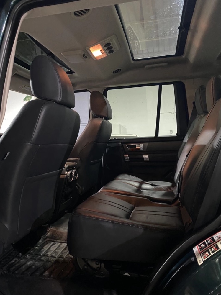 广州15年路虎发现47