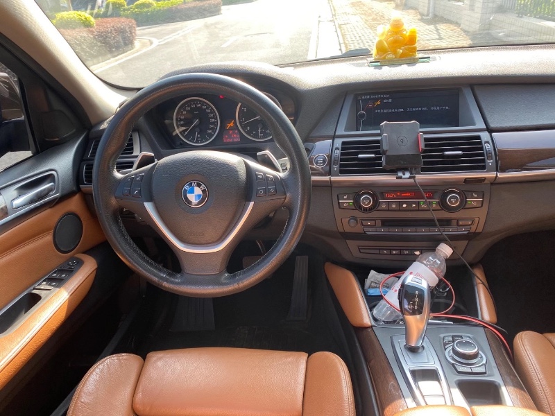 中山14年宝马X66