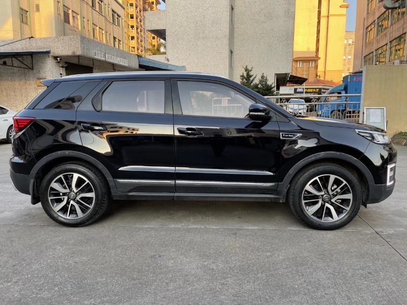 中山18年长安汽车长安CS553