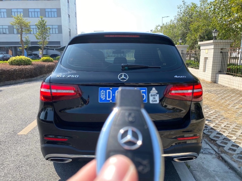 中山18年奔驰GLC4