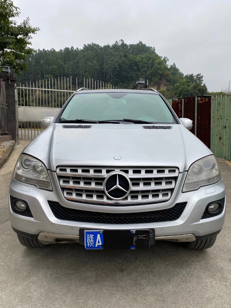 中山09年奔驰ML1