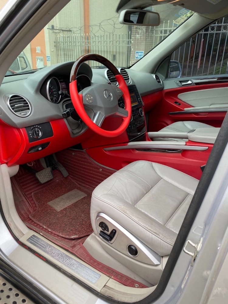 中山09年奔驰ML6