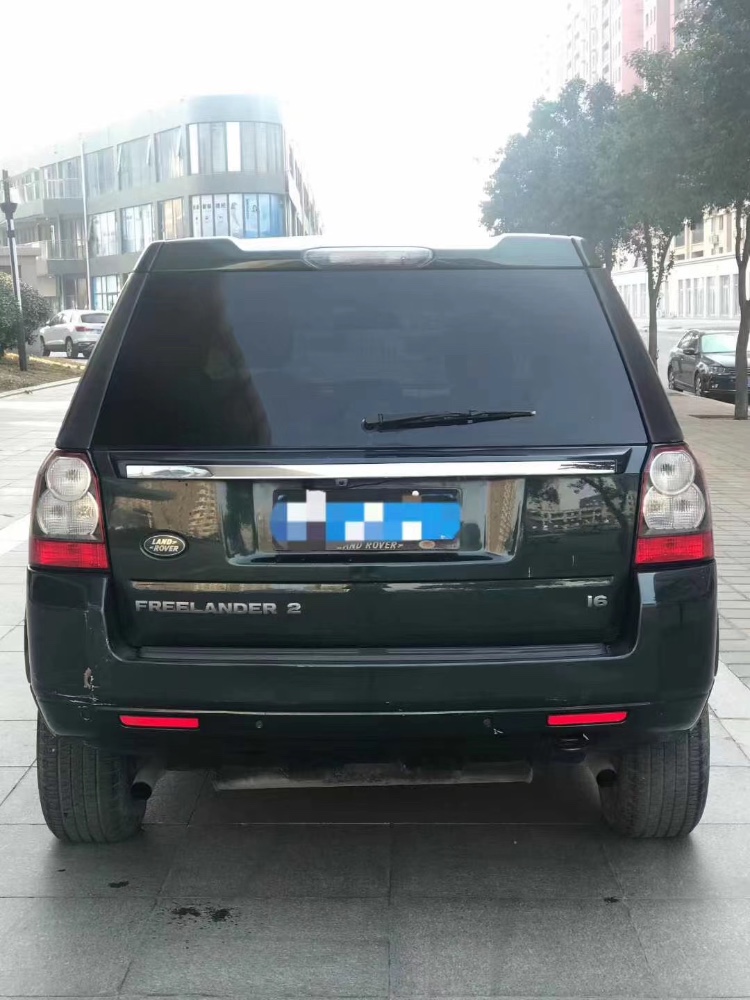 济南11年路虎神行者24