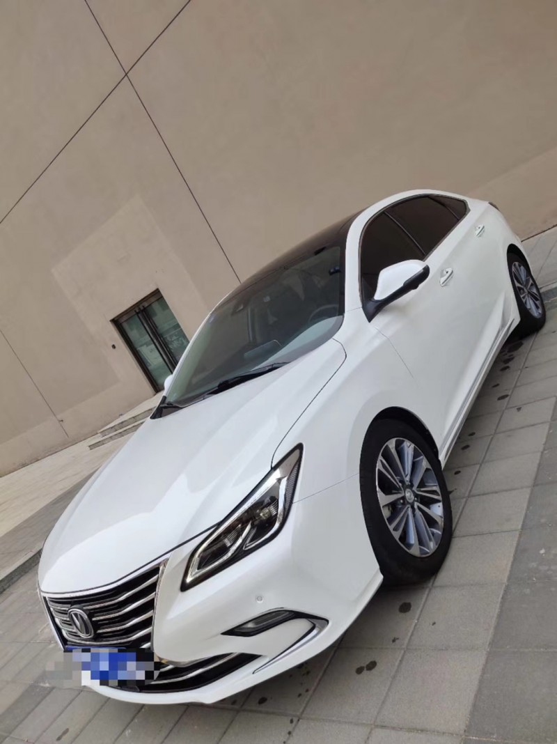 營口18年長安汽車睿騁CC3