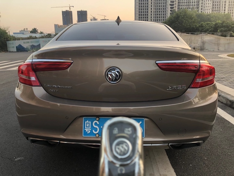 广州17年别克君越6