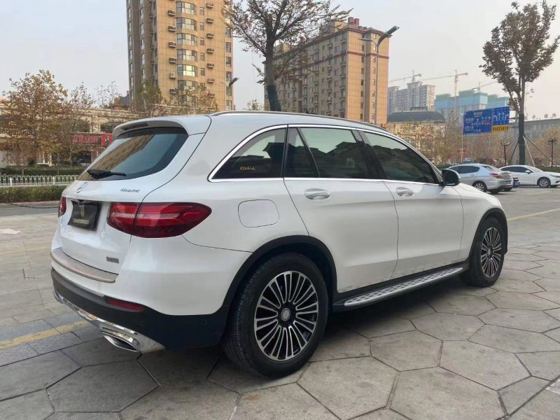 枣庄17年奔驰GLC8