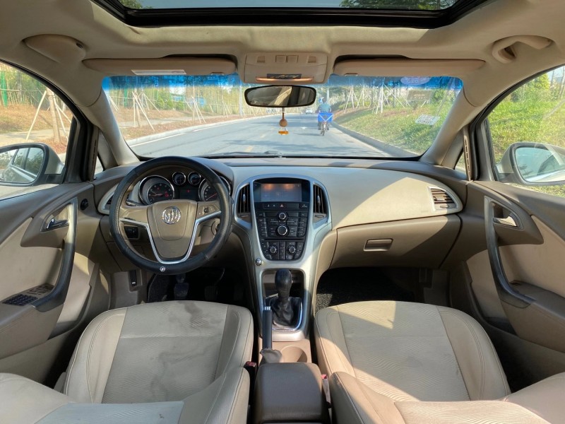 东莞11年别克英朗GT7