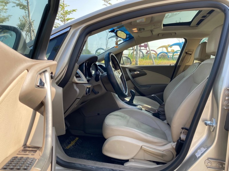 东莞11年别克英朗GT9