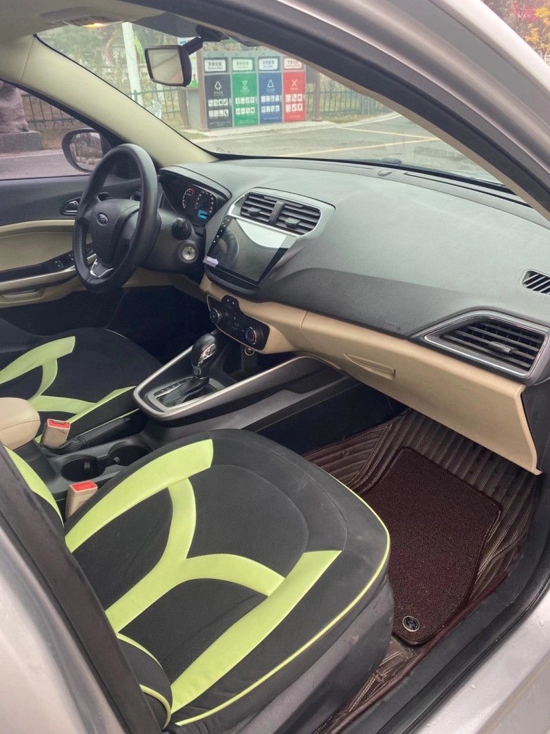 徐州17年福特福睿斯5