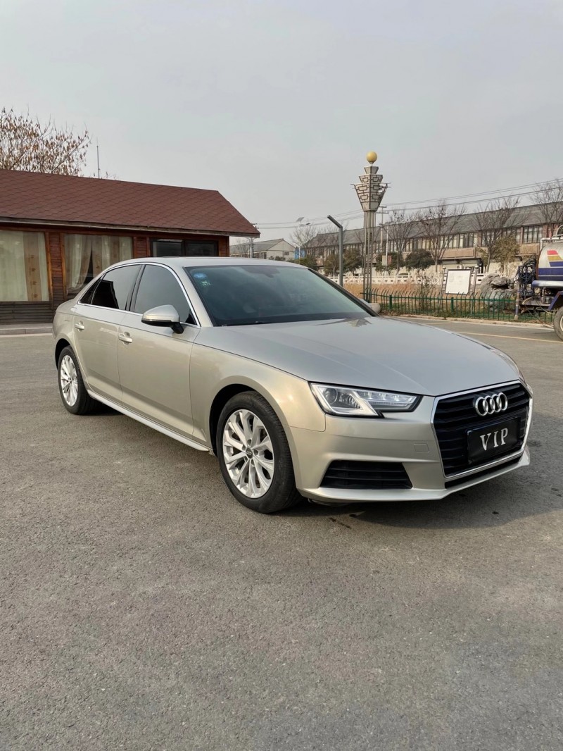 徐州17年奥迪A4L3