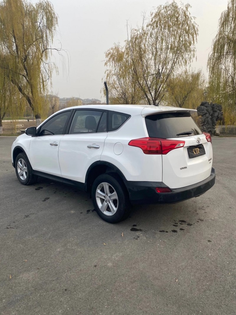 徐州14年丰田RAV4荣放9