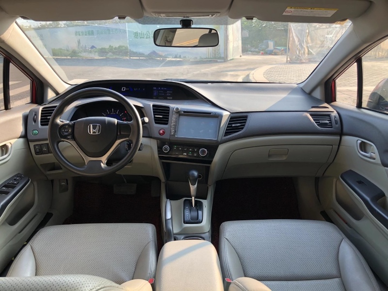 广州13年本田思域2