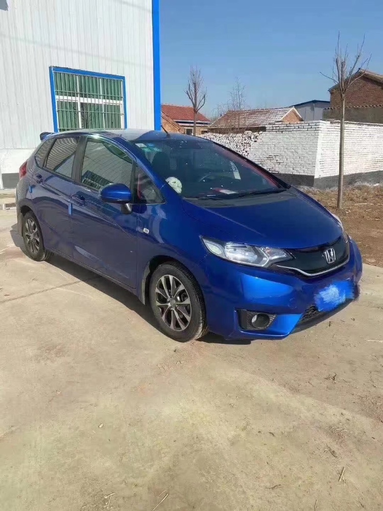 青岛14年本田飞度7