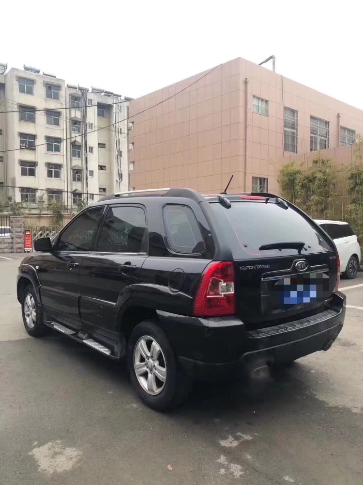 枣庄10年起亚狮跑7