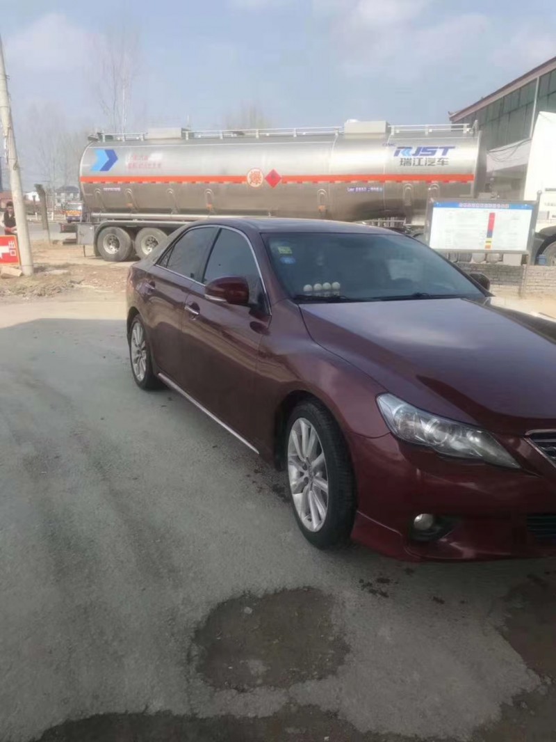 北京12年丰田锐志3