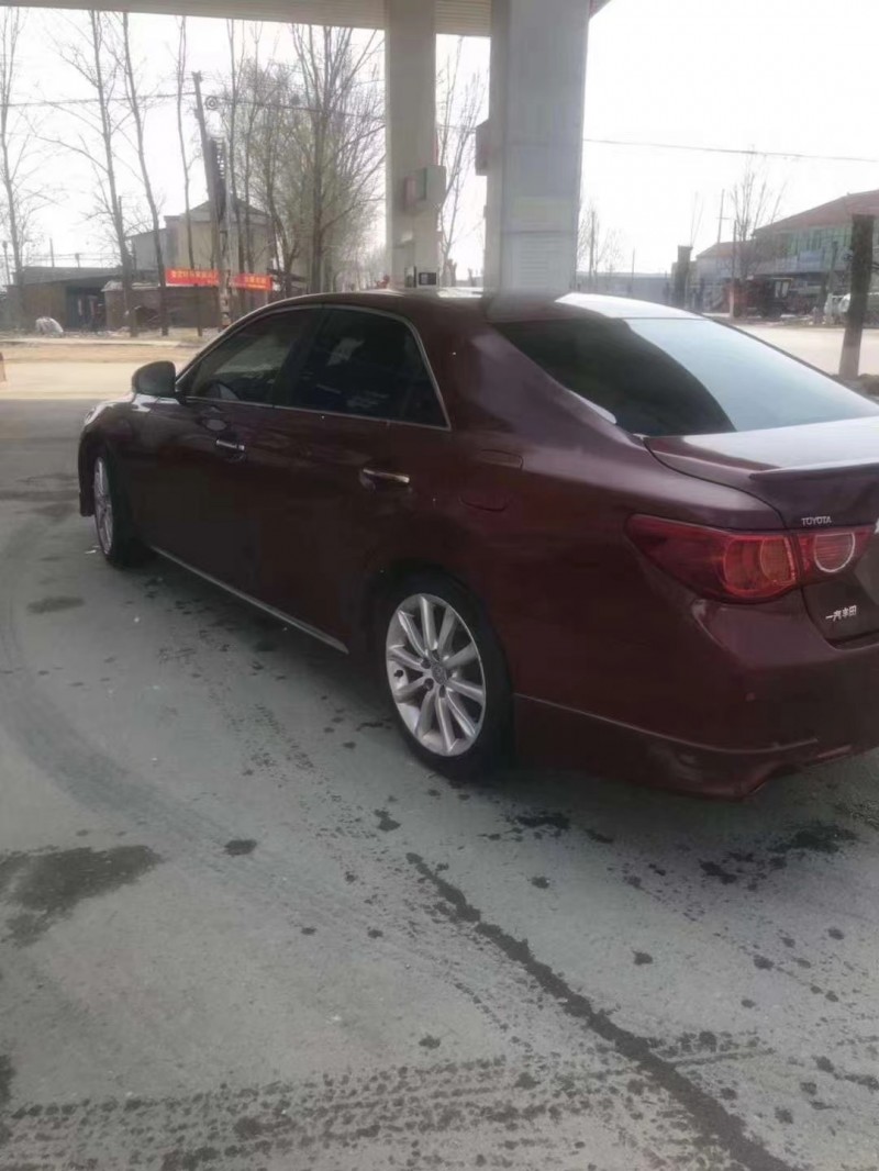 北京12年丰田锐志5