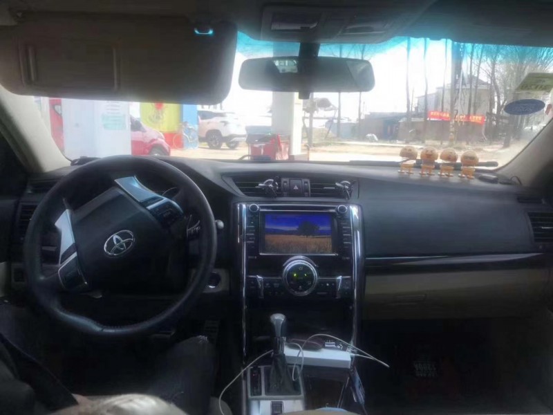 北京12年丰田锐志7