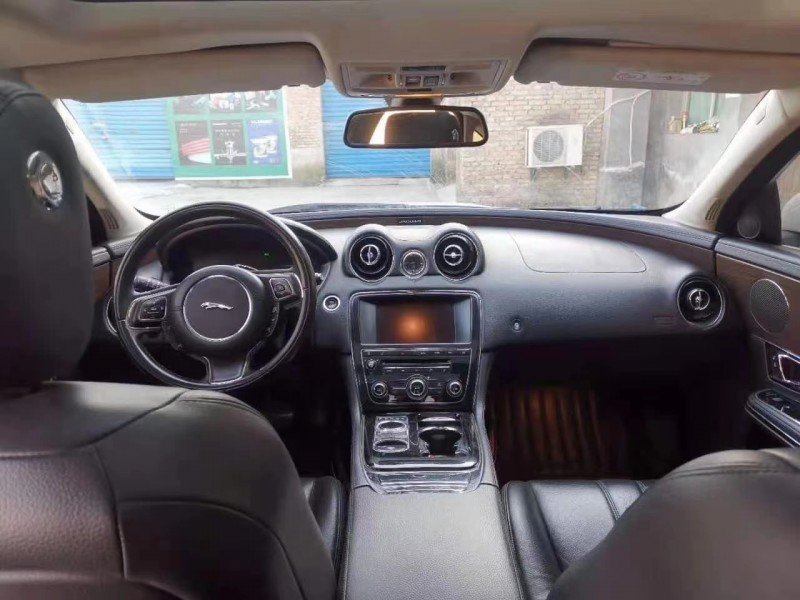 榆林14年捷豹XJ6