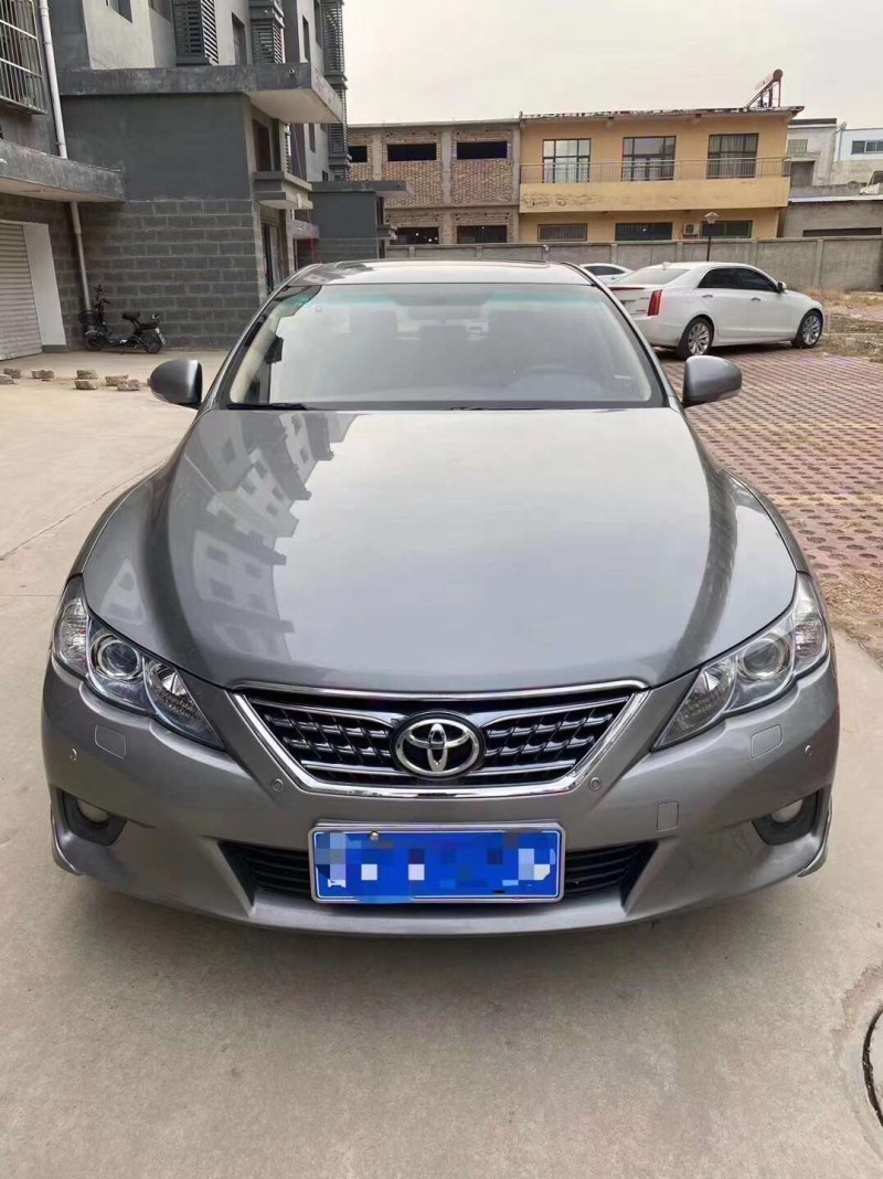 保定抵押车10年丰田锐志出售