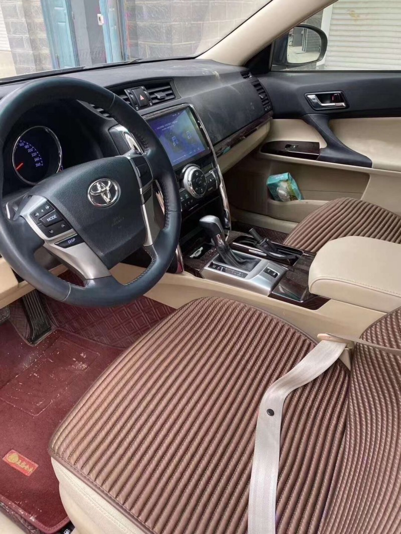 保定10年丰田锐志5