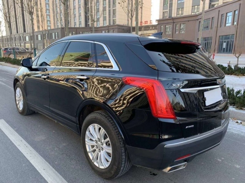 潍坊19年凯迪拉克XT56