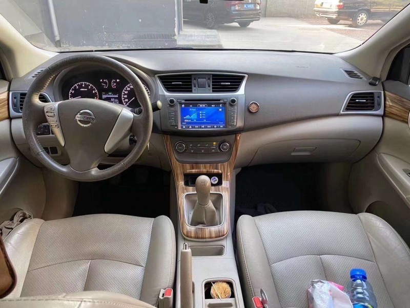 保定14年日产轩逸7