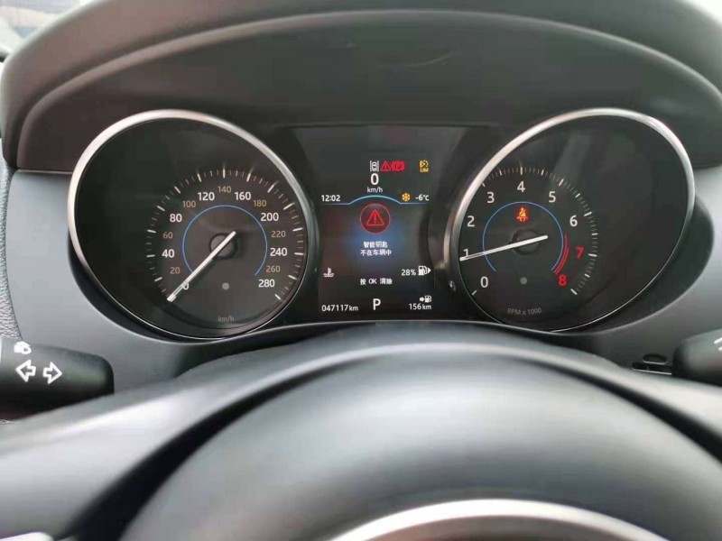 保定17年捷豹F-PACE4