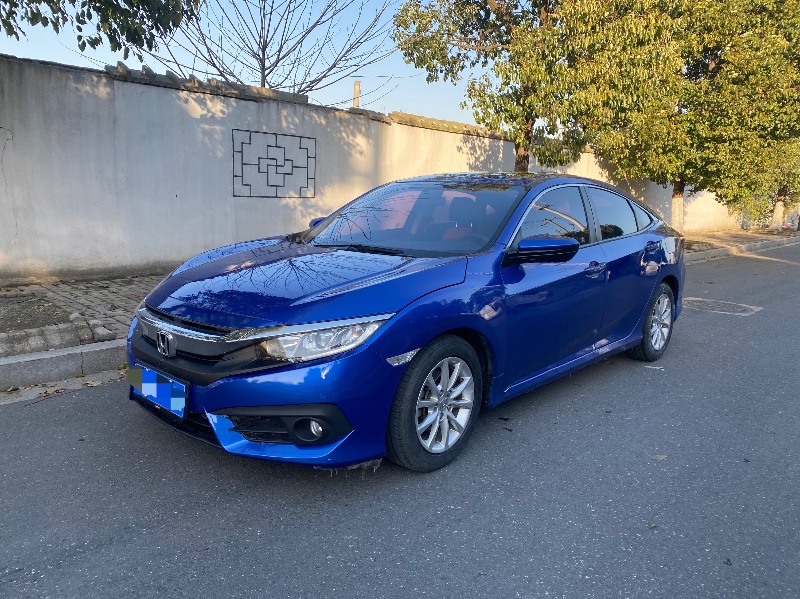 泰州17年本田思域2