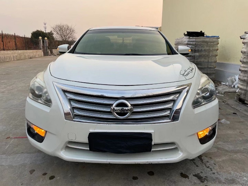 枣庄13年日产天籁1