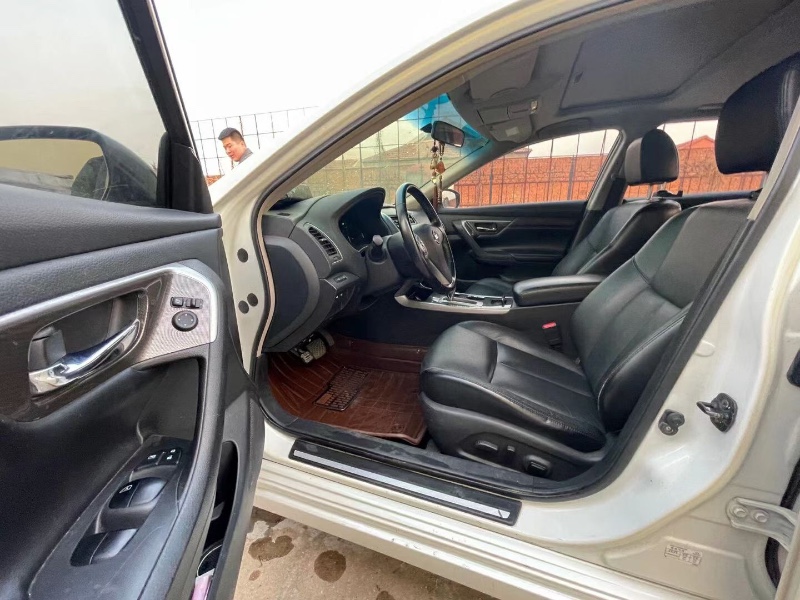 枣庄13年日产天籁8