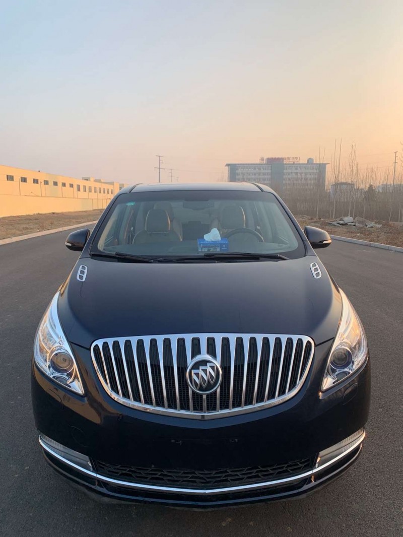 济宁11年别克别克GL88