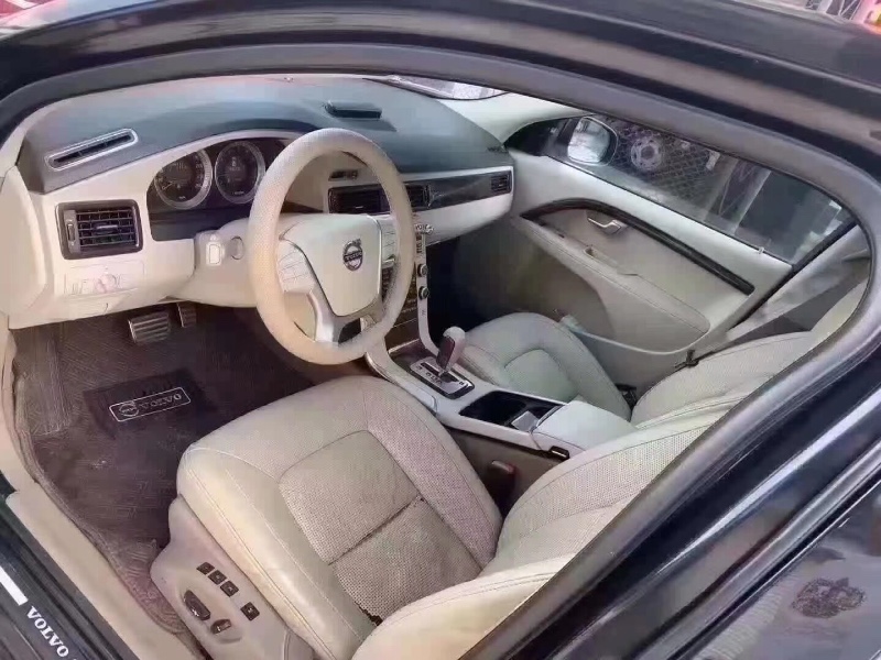 保定11年沃尔沃S80L7