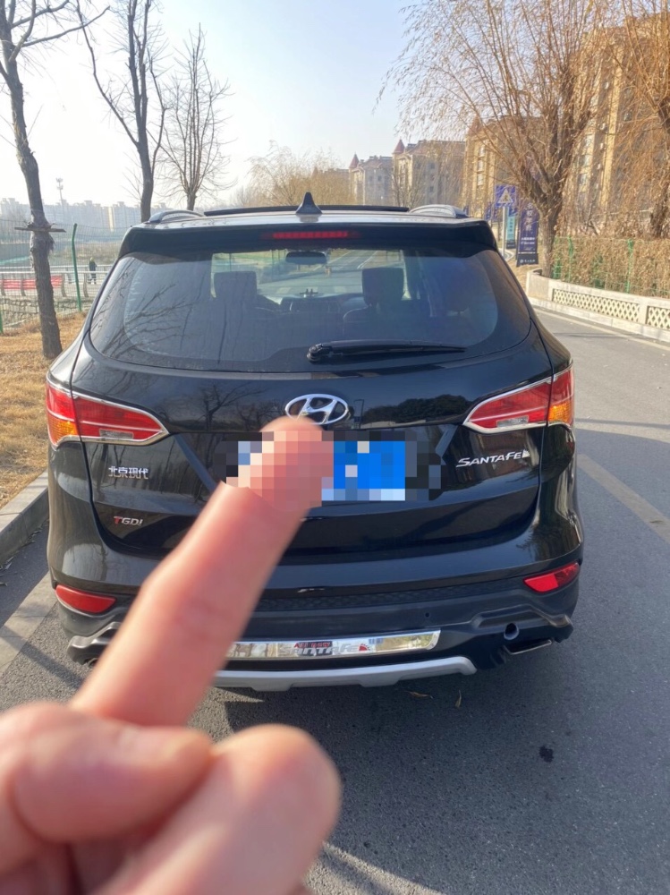 烟台15年现代新胜达4