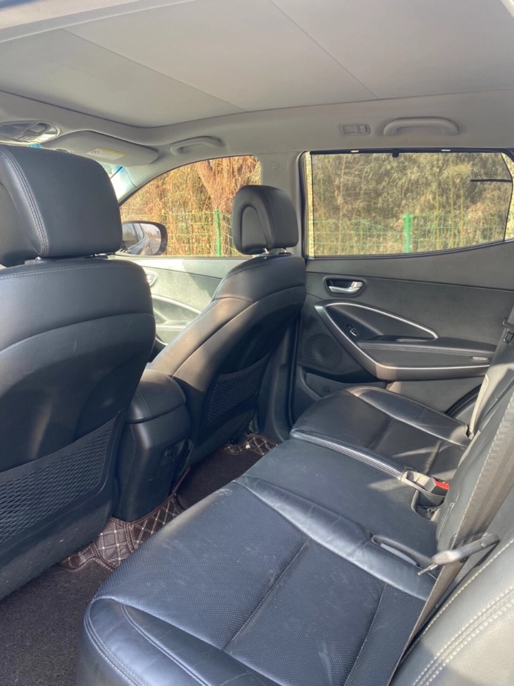 烟台15年现代新胜达3