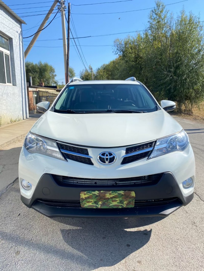 沈陽16年豐田RAV4榮放1
