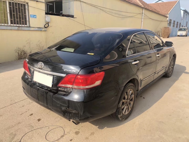 烟台11年丰田凯美瑞4