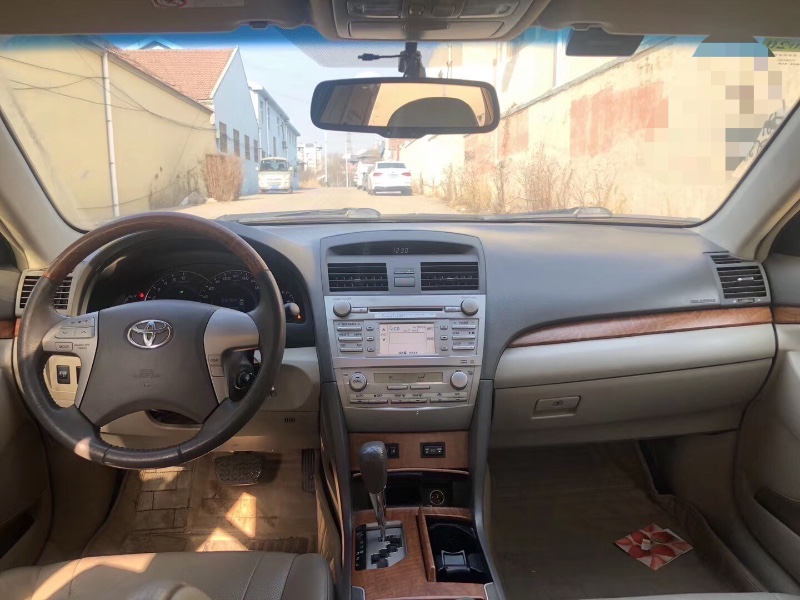 烟台11年丰田凯美瑞7