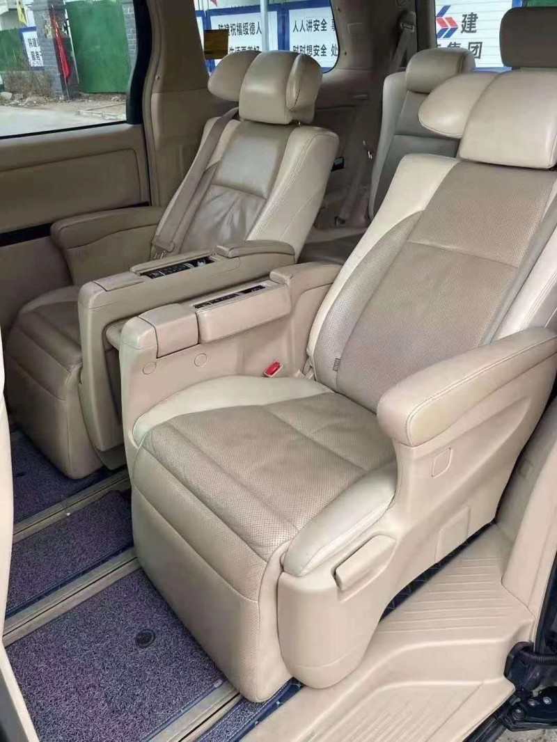 北京11年丰田埃尔法8