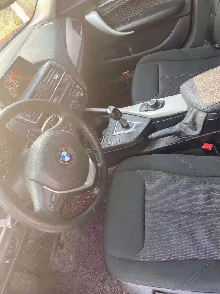 济南16年宝马1系3